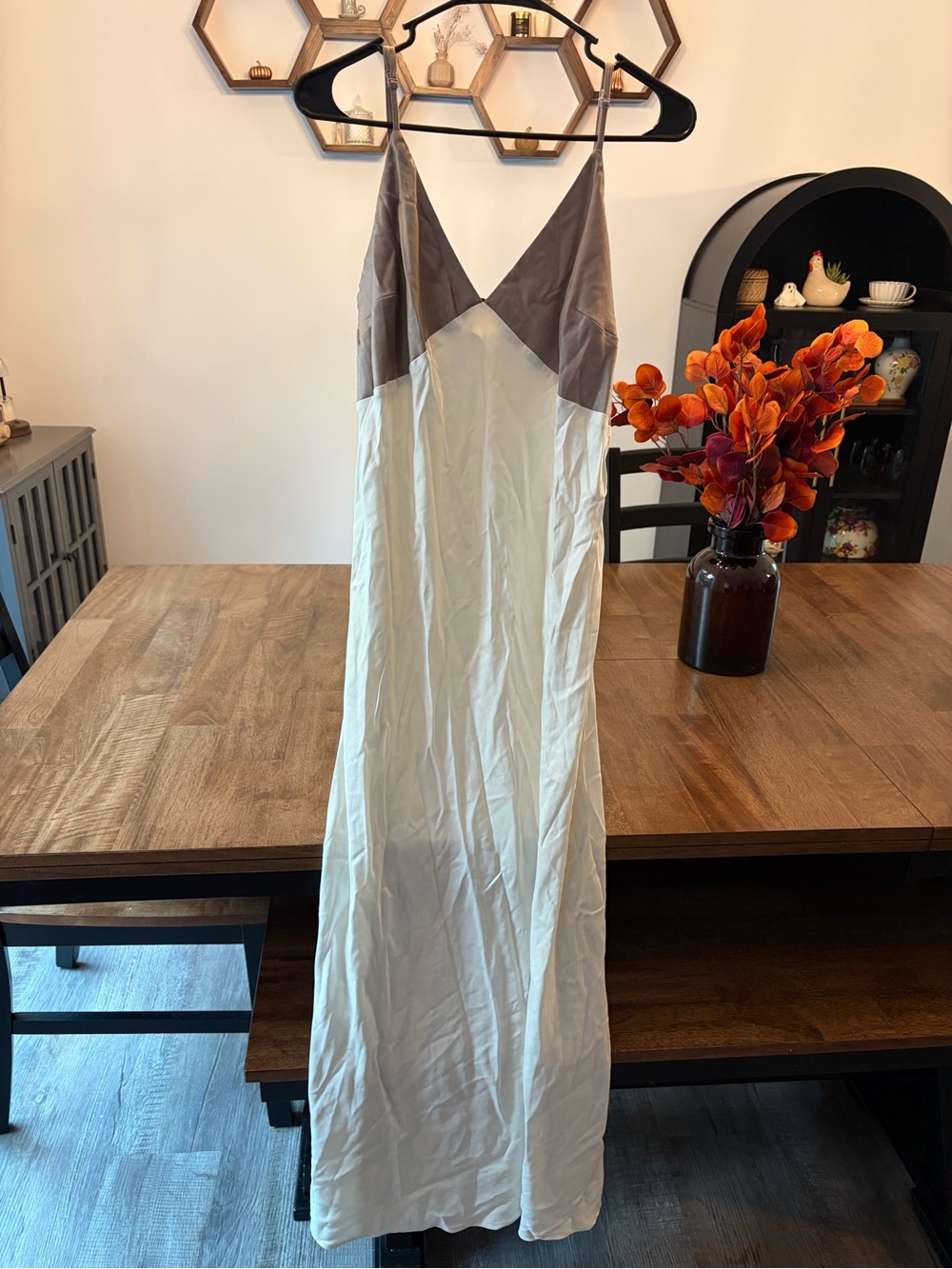 Forever 21 Two-Tone V-Neck Maxi Slip Dress in Cream and Taupe (NEW)